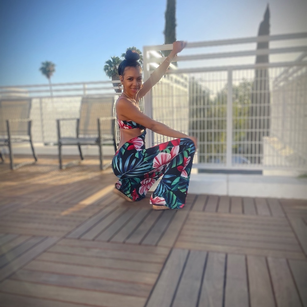 Floral Spring/Summer Jumpsuit - Picture 2 of 2